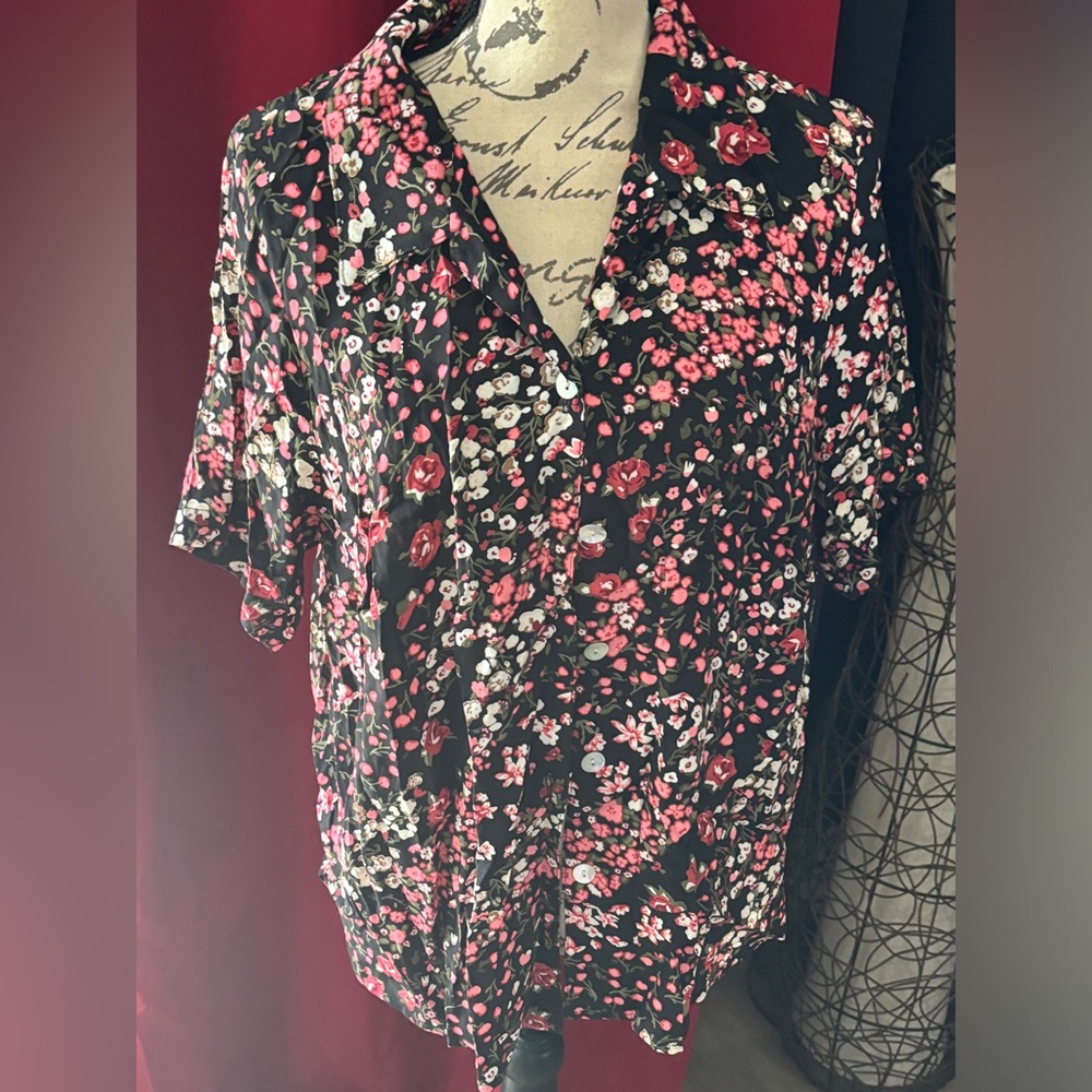 Carol Anderson top